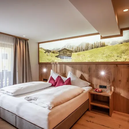 Hotel Alpengruss Tux